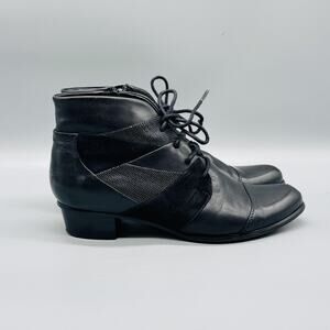 Regarde Le Ciel Boots Women 6.5 Black Leather Lace Up Ankle Booties Cap Toe Zip